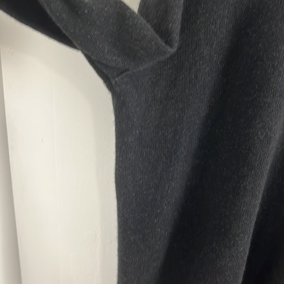 Banana Republic Merino Wool Black Men's Crewneck Sweater - Picture 4 of 9